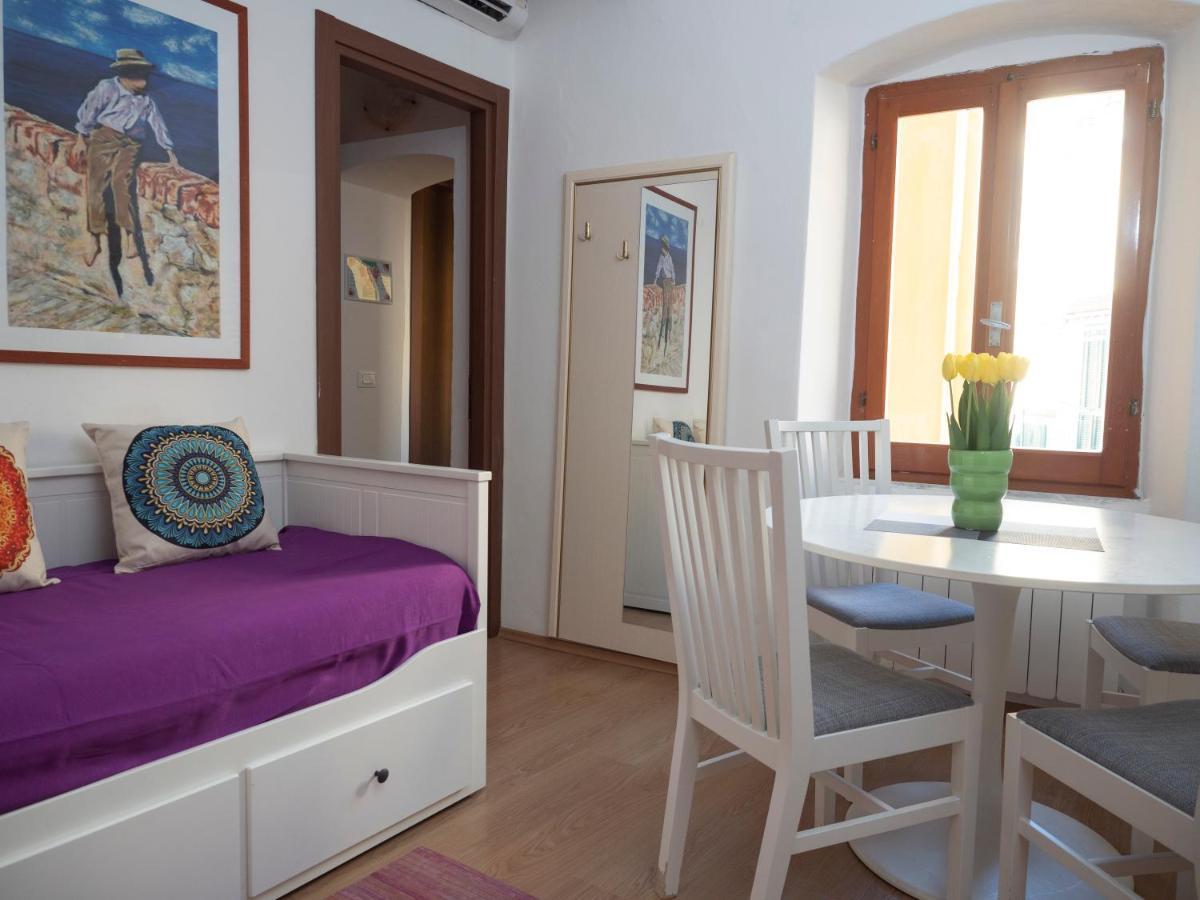 Shanti 1 - Terrace Apartment ريوماجّوري المظهر الخارجي الصورة